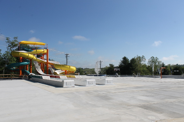 Pool & Waterpark