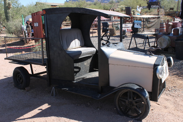 Superstition Mountain Museum