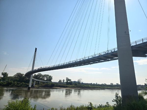 Bob Kerrey Pedestrian Bridge, Omaha